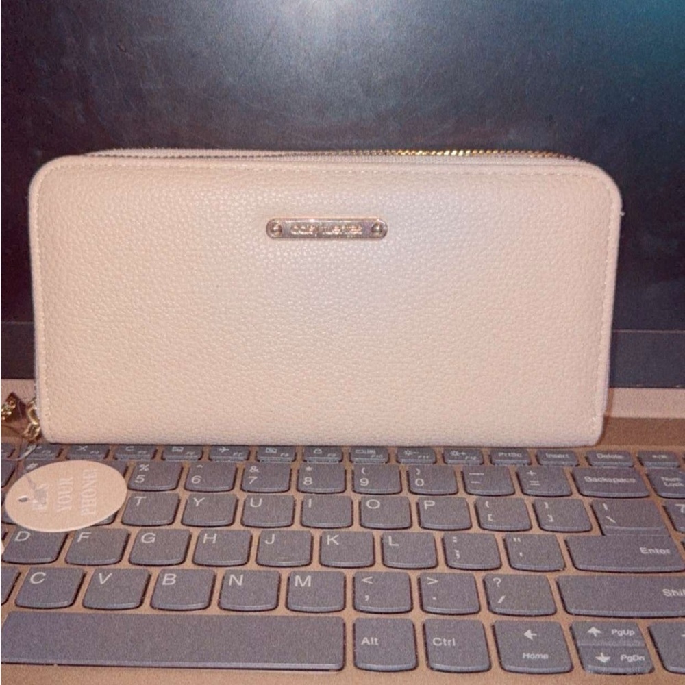 Coach Cream Zip-Around Wallet
